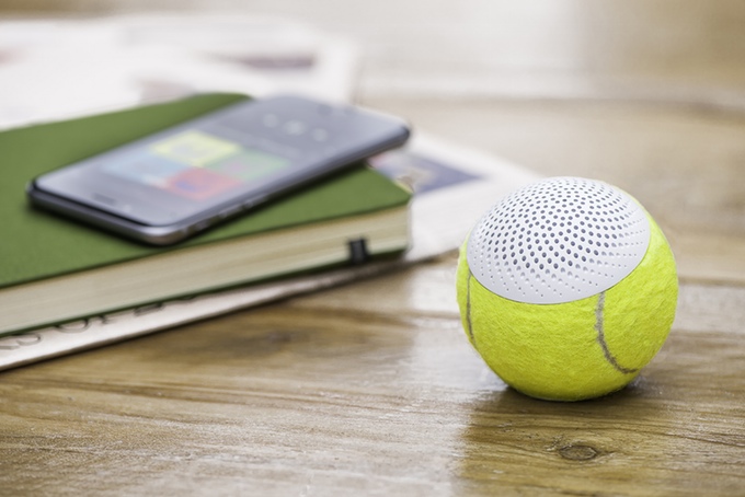 Grand Slam tennis balls become wireless speakers with hearO
