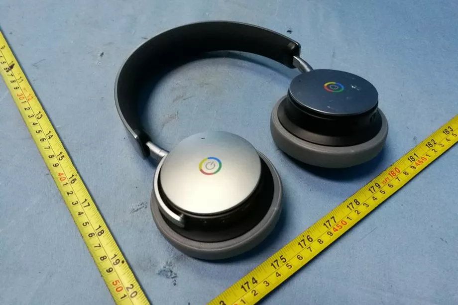 Leak: Google are making noise cancelling, bluetooth headphones?