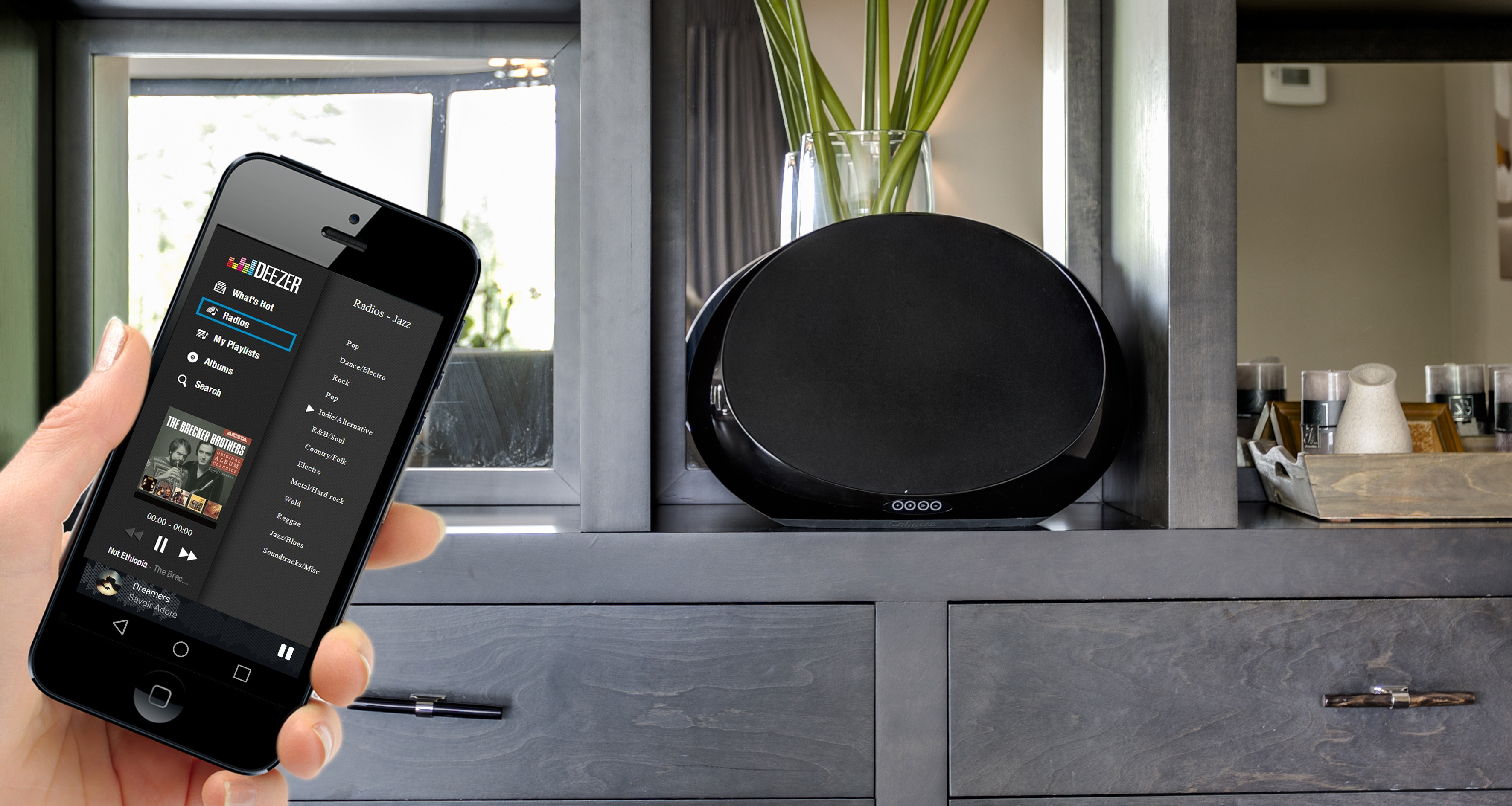 Get Deezer HiFi, now on Google Cast and Chromecast enabled speakers