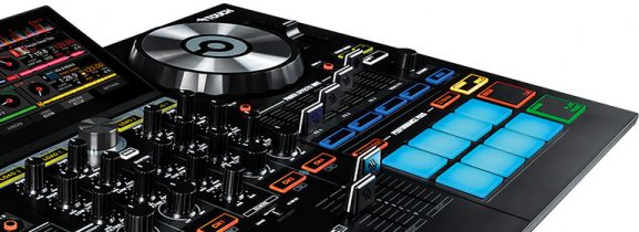 Reloop Touch DJ controller 7 inch touchscreen screen mixing producer kit