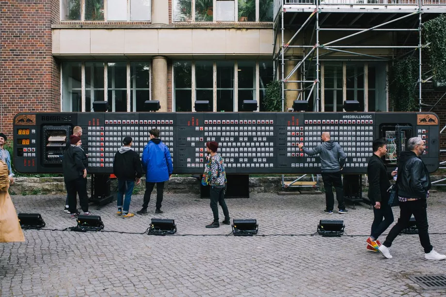 New 33 feet step sequencer in Berlin is the largest in the world