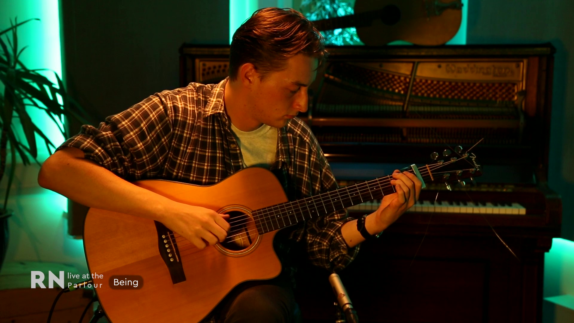 Will Andrew – Being – Live on RouteNote Sessions! Guitar Heaven (Video)