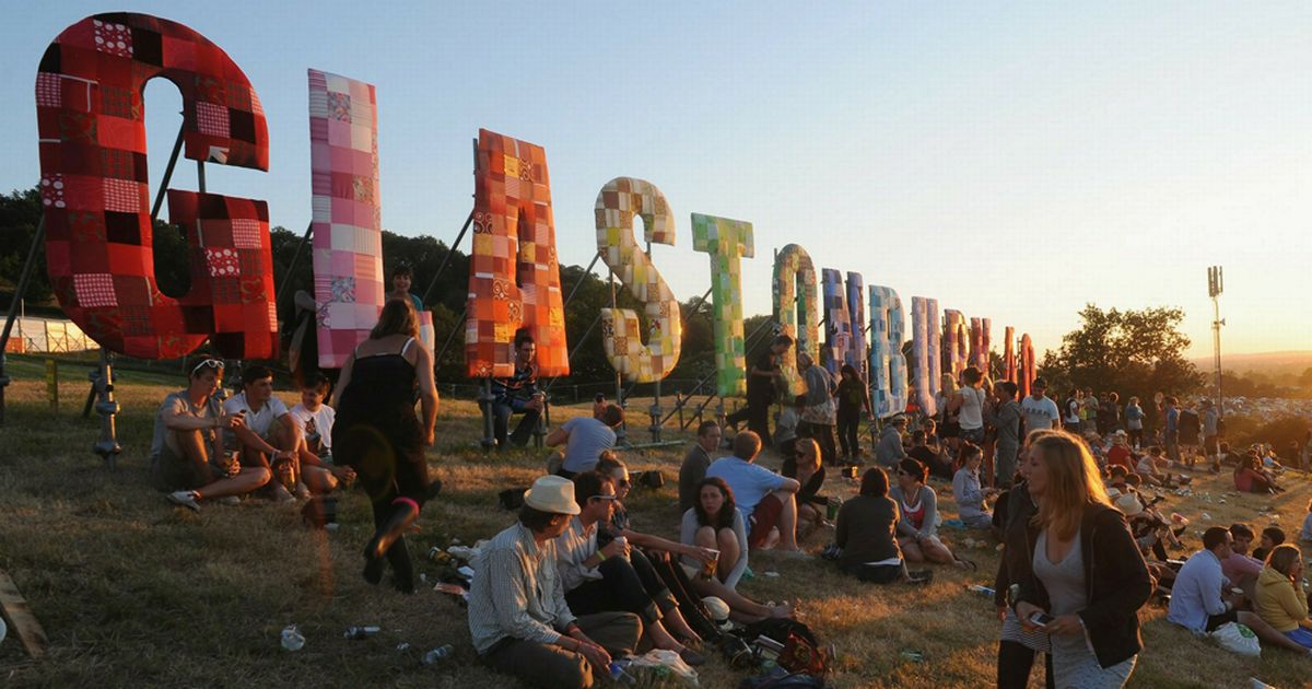 Glastonbury festival warns they’ll “seriously go bankrupt” if they cancel 2021