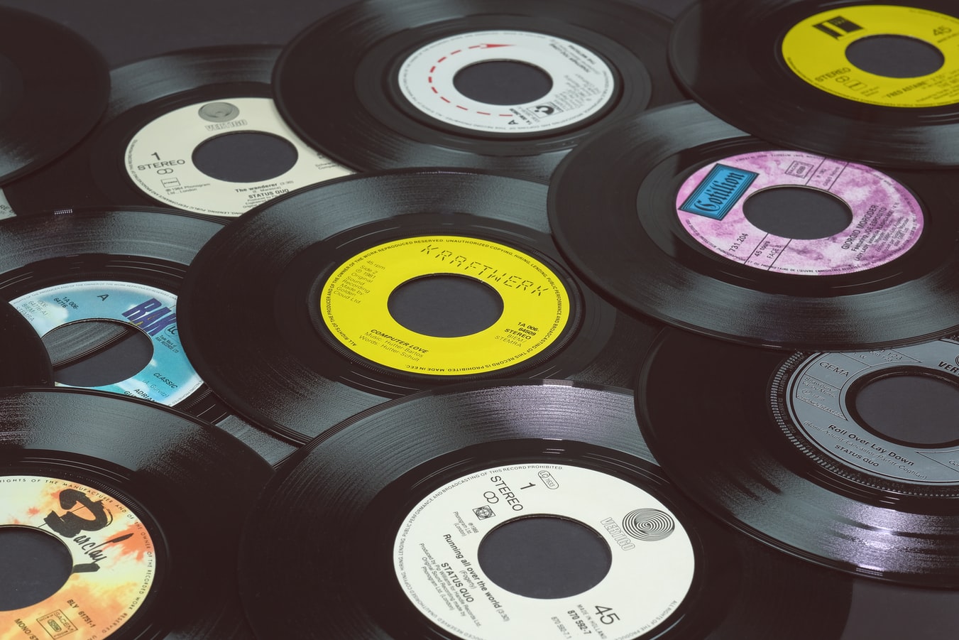 Vinyl records are making more money than CDs, first time since the 1980s