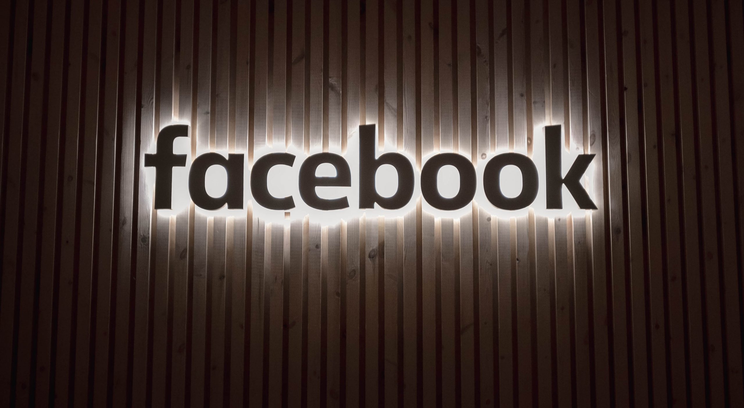 Facebook music video streams to be included on Billboard Charts for first time