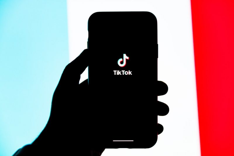 tiktok sillhouette