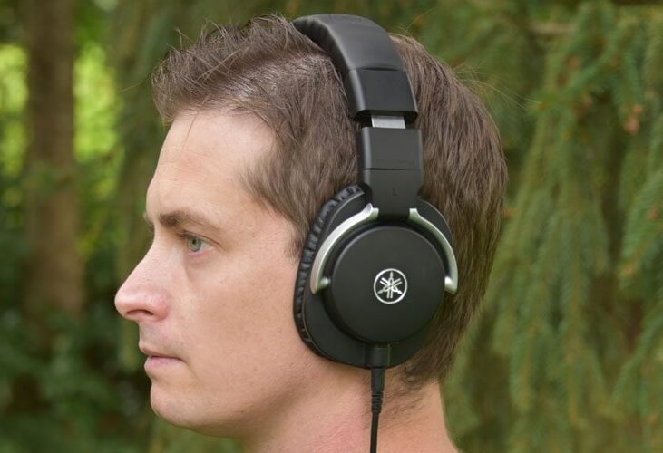 Closed-back headphones headphones are the perfect candidate for monitoring headphones. Because the ear-cup is closed, they isolate sound within the headphones from outside noise far better than open-back headphones.