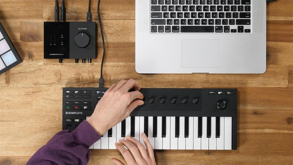 Due to its slightly larger size, the affordable M32 MIDI controller isn't the most portable. Though you can transport it, it won't fit in all backpacks. 