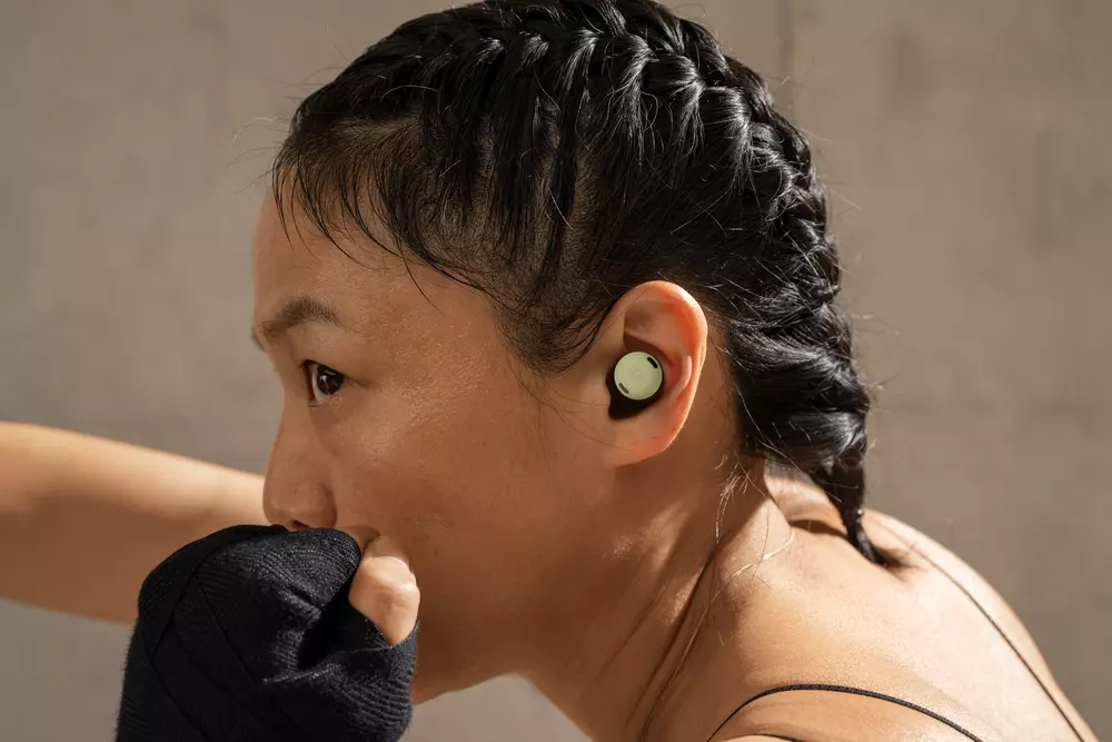 Google reveal their first Pixel Buds with ANC