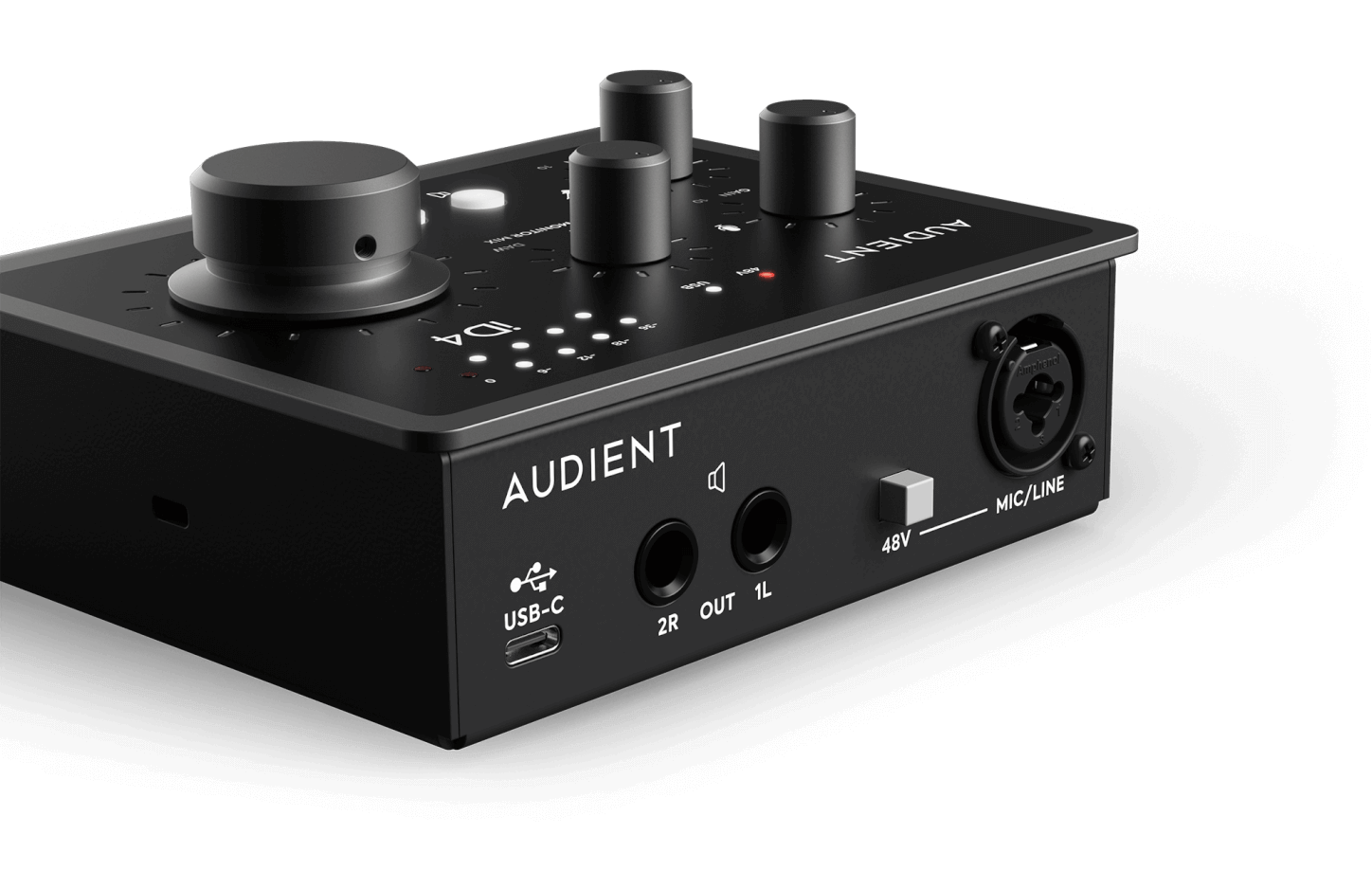 Two XLR/¼” JFET instrument/microphone inputs and both ¼” and ⅛” headphone outputs give you all the inputs and outputs you need to record vocals.