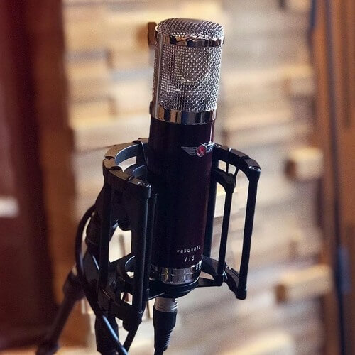 We included the Vanguard V13 Valve Condenser in our list of best microphones for recording vocals because its slightly pronounced low-end gives your vocals weight over your other instruments.