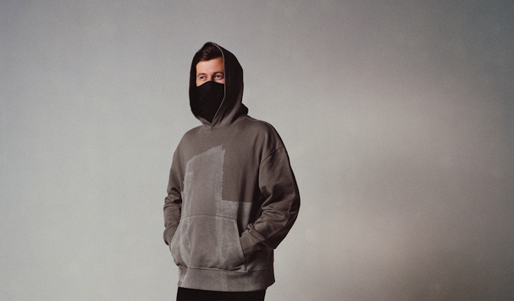 Alan Walker teams up with Dash Berlin and gamer Vikkstar for the