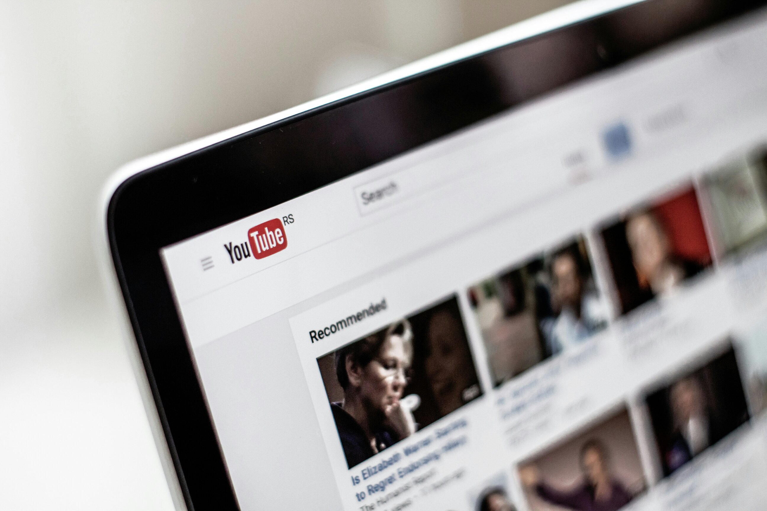 YouTube introduces new option to hide distracting end screen pop-ups