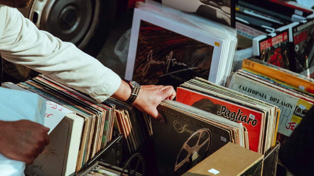 Vinyl growth continues as US sales hit $1 billion in 2025