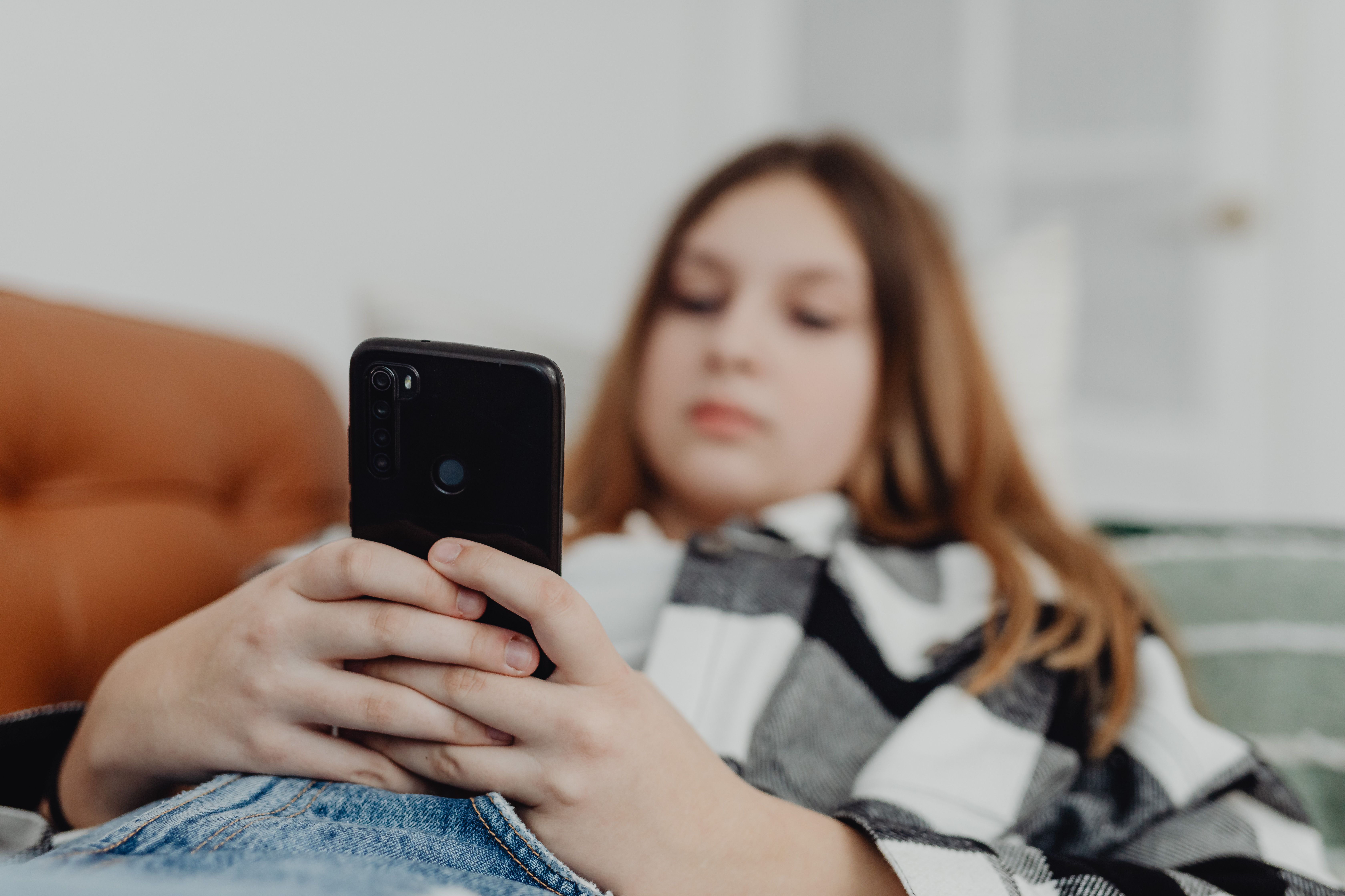 UK government to ban social media for under-16s