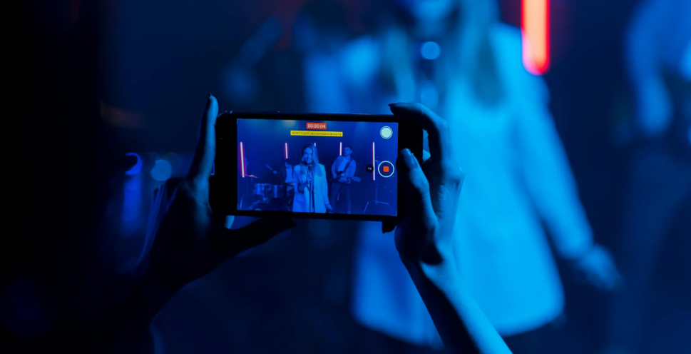 Cómo aprovechar al máximo cada lanzamiento musical con contenidos continuos en las redes sociales