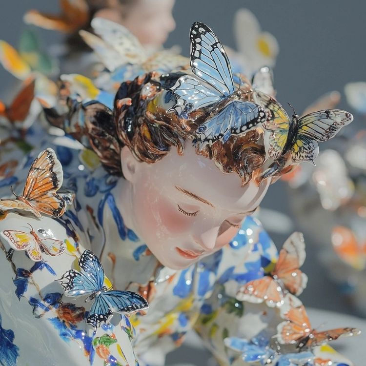 Daphni – Sad Piano House: A Hypnotic Blend of Melancholy and Groove