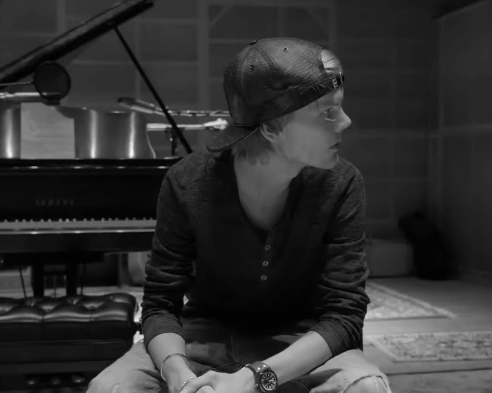 Avicii – Stories: An Album That Feels Both Personal and Cinematic