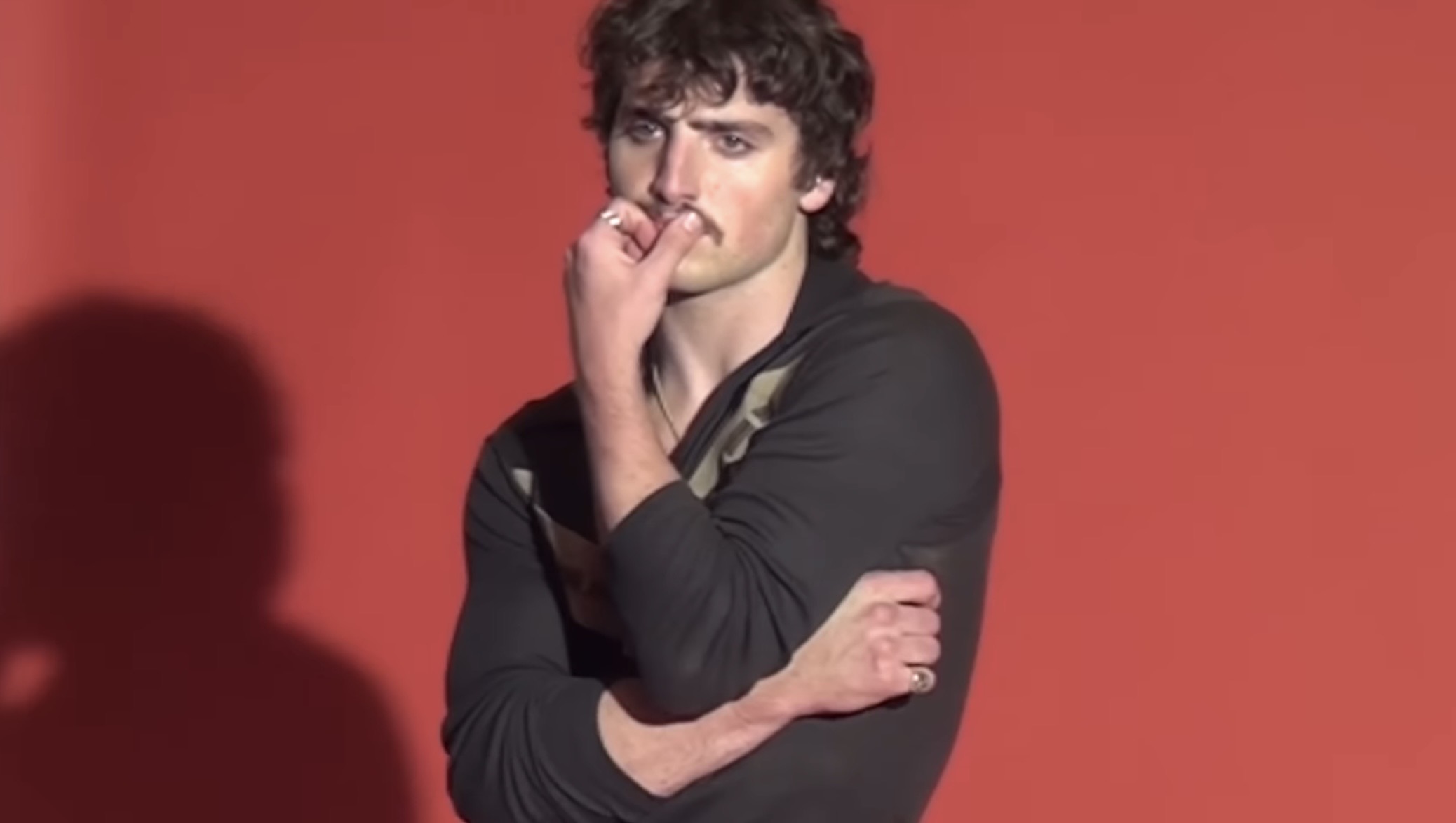 Benson Boone – Sorry I’m Here for Someone Else: A Quietly Devastating Pop Ballad