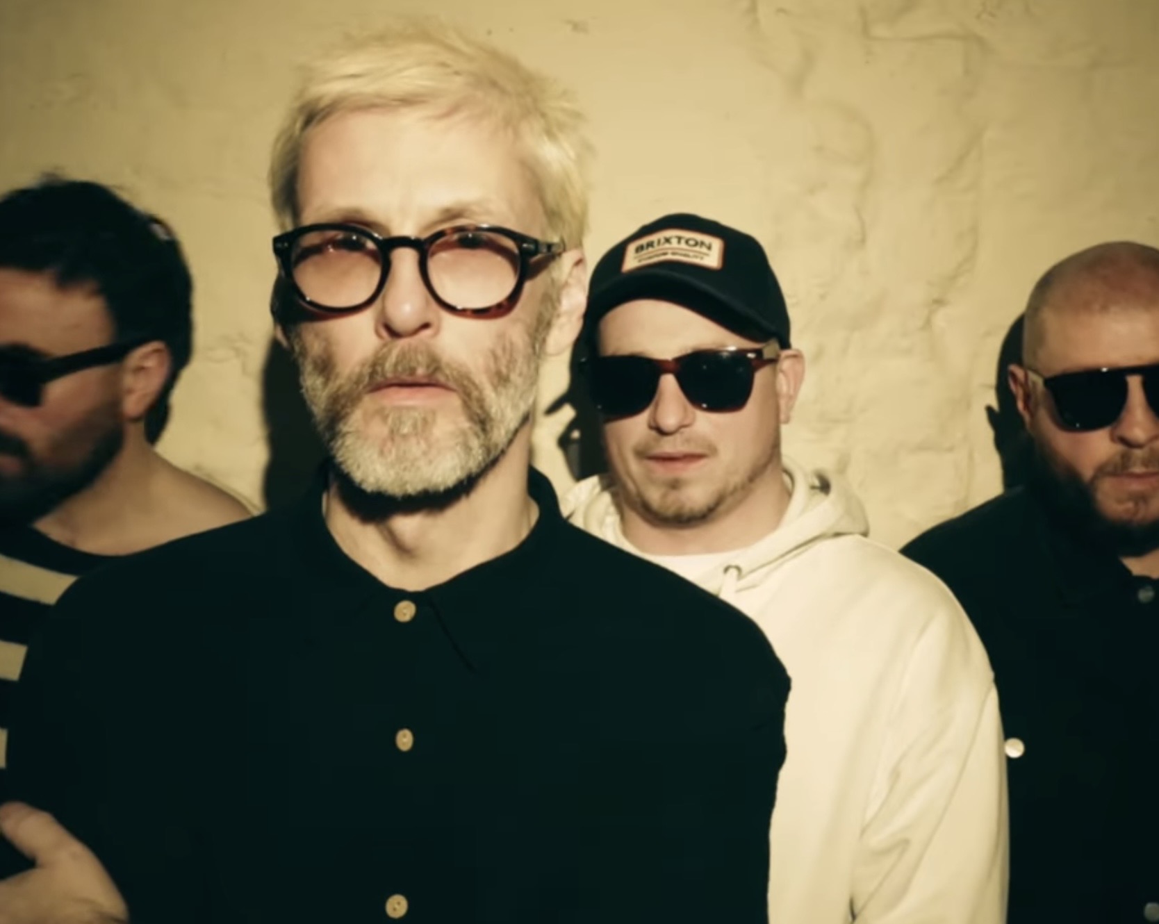 NOVABLOOD – I Used To Live In A House: A Hypnotic, Post-Punk Inflected Dance Track