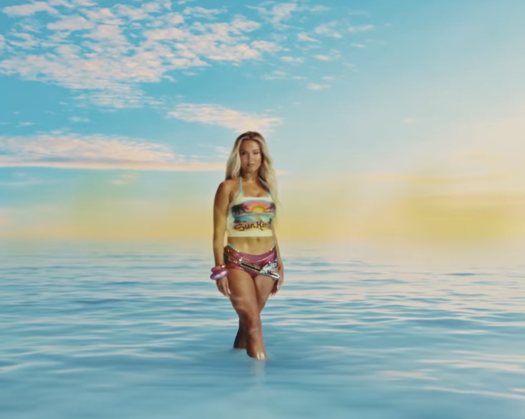 Zara Larsson – Midnight Sun: A Radiant and Euphoric Pop Anthem