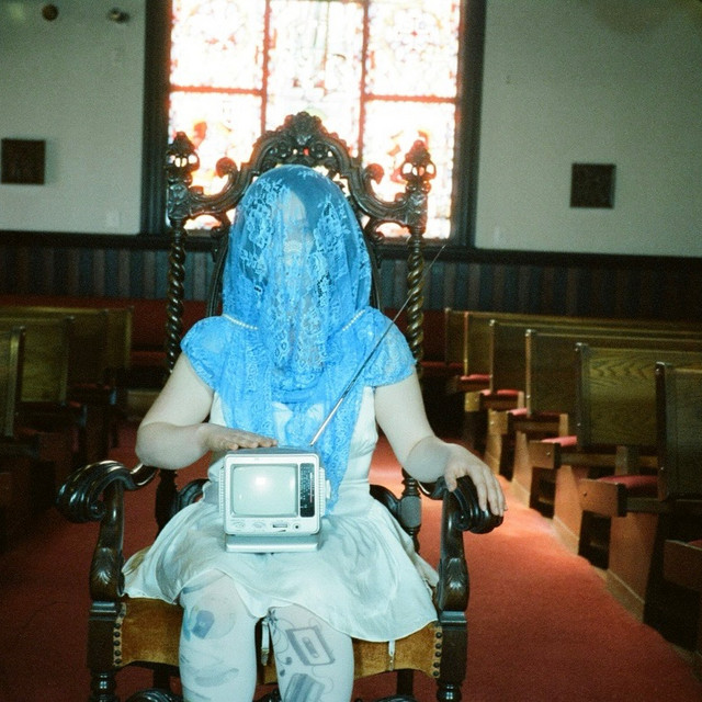 Penelope Scott: The Raw Voice Redefining Indie Pop in the Digital Age