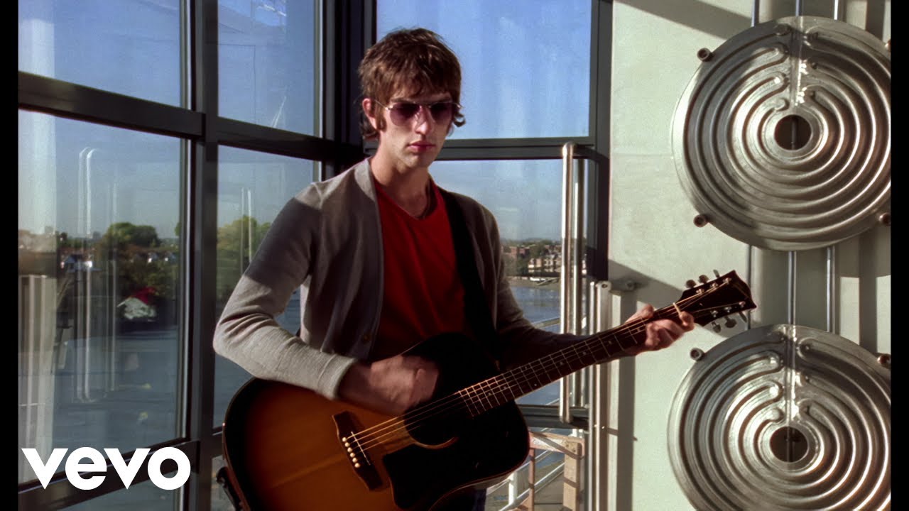 The Verve – “Lucky Man” Review: A Timeless Britpop Ballad of Gratitude and Fragility