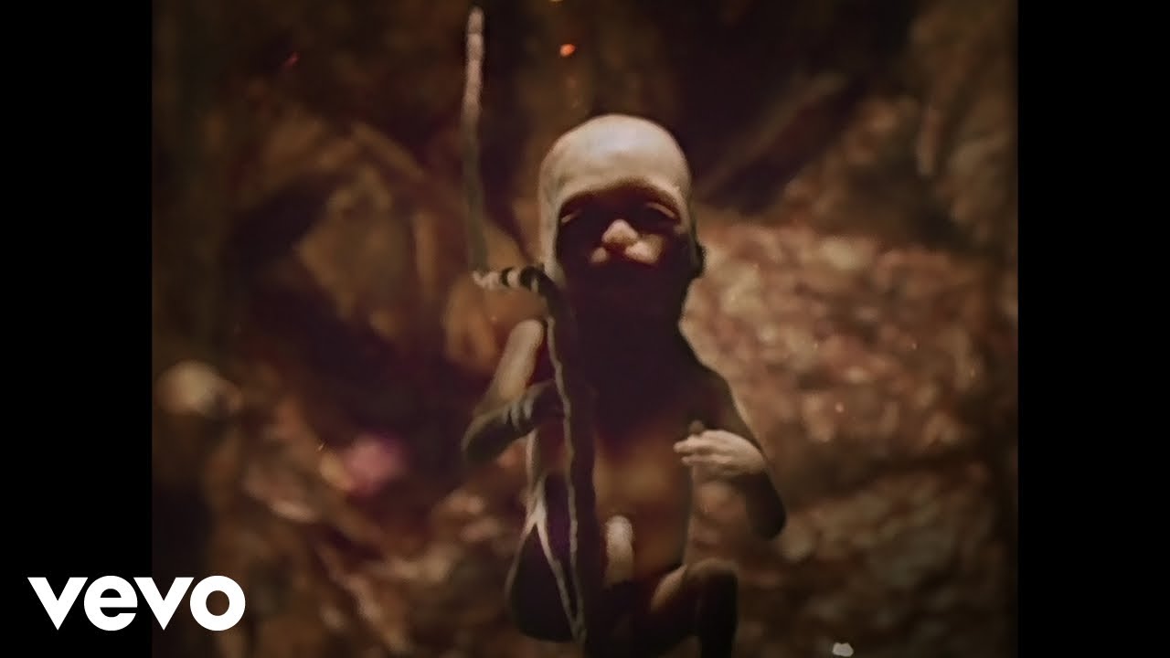 Massive Attack – Teardrop Review – The Haunting Trip-Hop Classic That Made Mezzanine Timeless