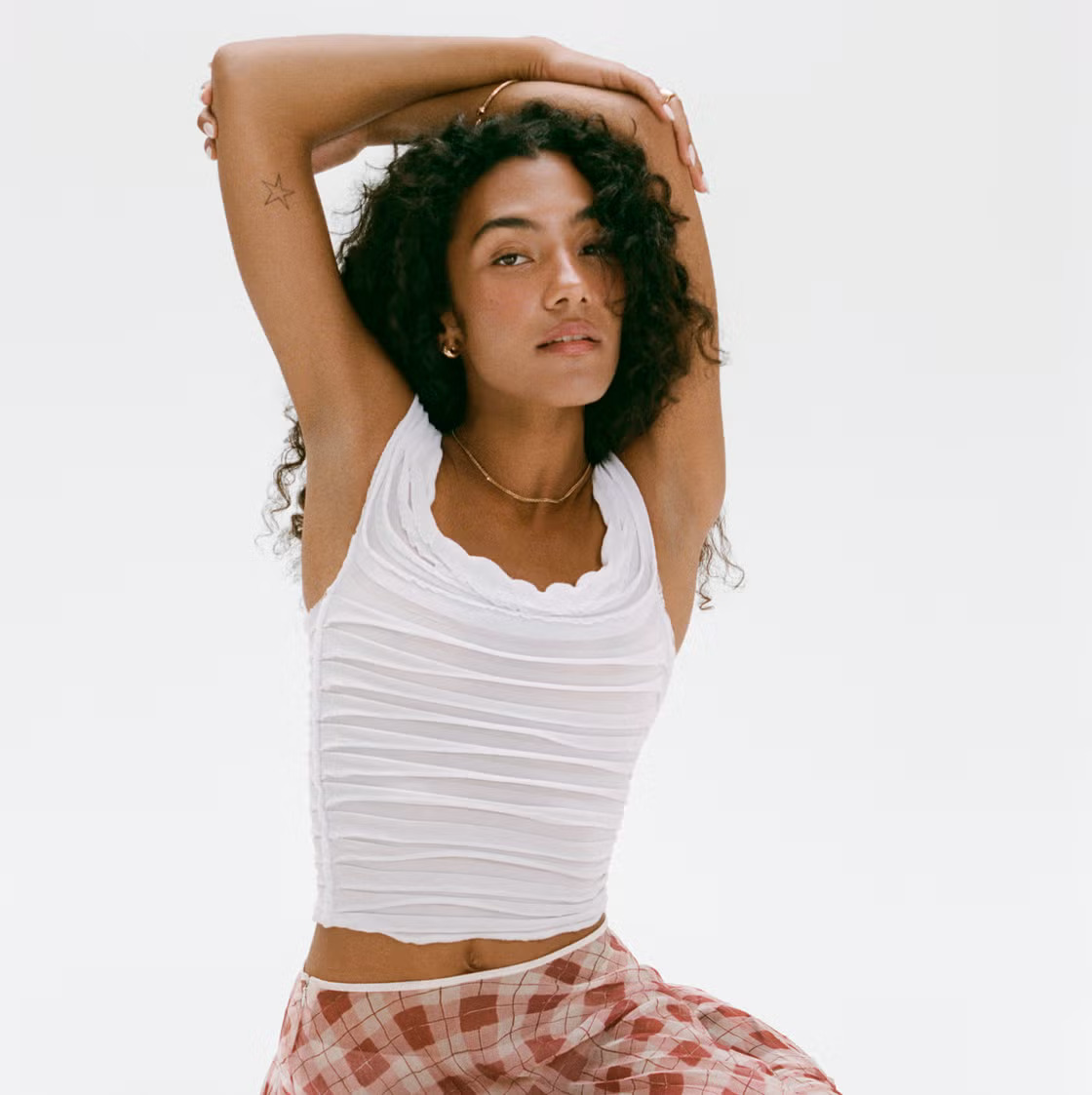 25 Songs Like Olivia Dean for Your Next Soul-Pop Obsession
